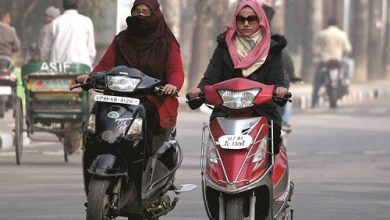 تصویر در در ایران زن‌ها نمی‌توانند موتور برقی سوار شوند