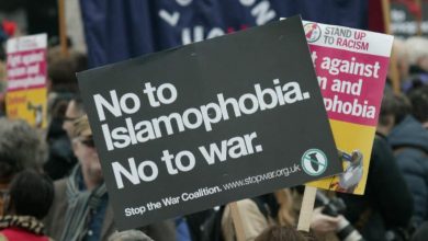 تصویر در اعتراض مسلمانان فرانسه به اظهارات ضداسلامی ماکرون