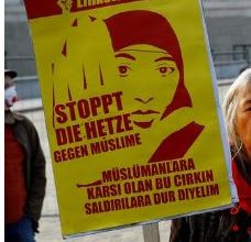 تصویر در حکم لغو قانون ممنوعیت استفاده از حجاب از سوی دادگاهی در اتریش