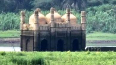 تصویر در کشف مسجد ۱۲۰ ساله فرو رفته در آب در هند