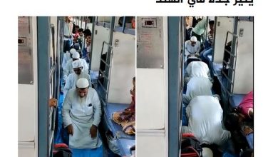 تصویر در جنجال نماز خواندن مسلمانان هند در قطار