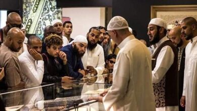 تصویر در استقبال زائران از موزه تخصصی قرآن مکه