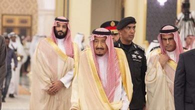 تصویر در پادشاه و ولیعهد عربستان در قرنطینه