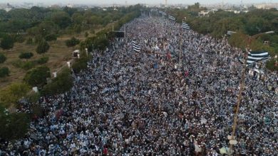 تصویر در تظاهرات میلیونی مردم پاکستان بر علیه عادی سازی مناسبات با اسرائیل