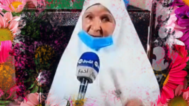 تصویر در بانوی بی‌سواد ۷۵ ساله الجزایری حافظ کل قرآن شد