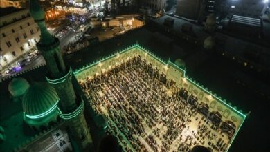 تصویر در برپایی نخستین نماز تراویح ماه رمضان در مسجدالاقصی و مساجد مصر