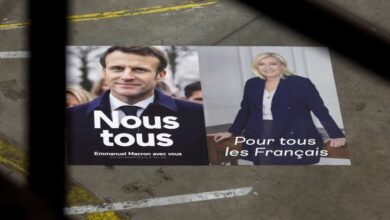 تصویر در «ممنوعیت حجاب» شعار انتخاباتی جنجال برانگیز مکرون و لوپن در فرانسه