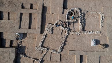 تصویر در کشف مسجد ۱۲۰۰ ساله در نقب