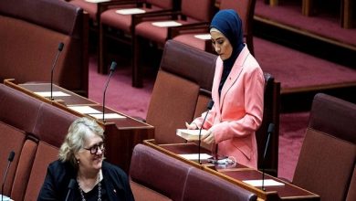 تصویر در سناتور استرالیایی: دختران محجبه به حجاب خود مفتخر باشند
