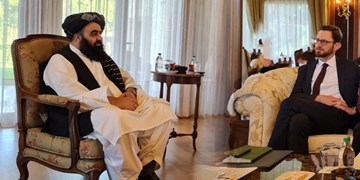 تصویر در نخستین دیدار مقام‌های دولت بایدن با اعضای طالبان بعد از مرگ الظواهری