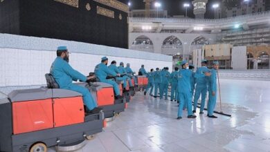 تصویر در مسجد الحرام ۱۰ بار در روز شست و شو و نظافت می شود