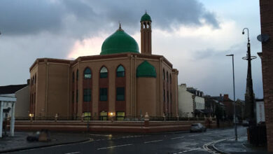 تصویر در پخش اذان برای نخستین بار از مسجد شهر استاکتون انگلیس