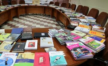 تصویر در کتابخانه ملی ۴۰۰۰ جلد کتاب به کتابخانه‌های عمومی کردستان اهدا کرد